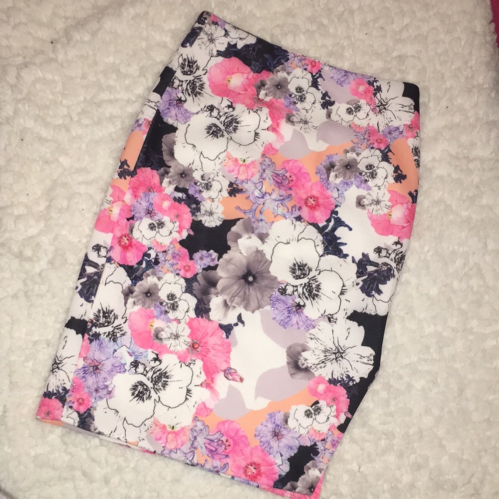 Floral skirt 🌸
